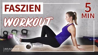 Faszientraining  5 Min Faszien Übungen mit der Faszienrolle [upl. by Eciruam309]