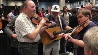 Bobby Hicks and Mike Cleveland Fiddlers Dream  IBMA 2016 [upl. by Leay]