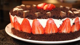 ErdbeerSchokoTorte mit JoghurtCreme  Chocolate Cake with Strawberries and Jogurt Filling [upl. by Arica]