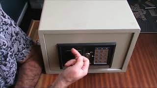 115 Tutorial  Noble Electronic Digital Safe with comedy wafer lock [upl. by Maddie]