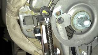 Honda Odyssey Stuck 2nd Row Seat  DIY Repair  Fix [upl. by Selec]