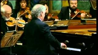 Mozart Piano Concerto Nr 13 C KV 415 Daniel Barenboim Piano amp Conducting Vienna philharmonic [upl. by Devonne]