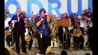 Zeki Müren  Hayriye BODRUM KONSERLERİNDEN [upl. by Woodhead]