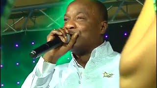 Koffi Olomide Chante Tabu Ley Concert Officiel [upl. by Nyliac]