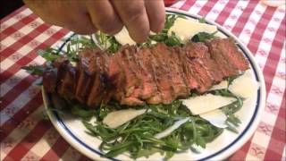 Tagliata di manzo con rucola e parmigiano ben cotta [upl. by Gavrilla]