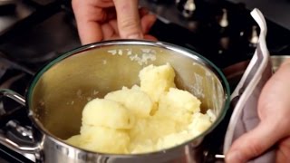 Aardappelpuree maken  Allerhande [upl. by Wehrle646]