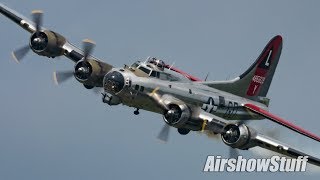 B17 Flying Fortress Low Flybys  Thunder Over Michigan 2018 [upl. by Enamrej161]