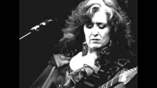 Bonnie Raitt quotGuiltyquot a Randy Newman´s song [upl. by Aivartal144]