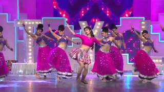 Chitiyaan Kalaiyaandance by mouni roy [upl. by Coryden]