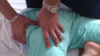 Thara Thai Massage  นวดแก้อาการขัดสะโพก หรือเส้นเข้าสลักเพชร [upl. by Theresa]