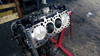 Toyota HILUX 3L Engine REBUILD Timelapse [upl. by Lody67]