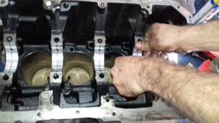 111 montando motor 25 da L200 turbo [upl. by Stinson]