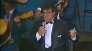 Placido Domingo sings with Mariachi band [upl. by Emee]